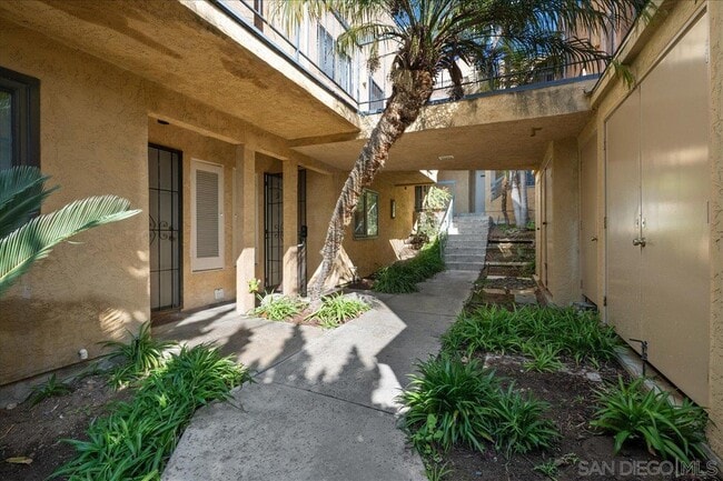 Photo - 5736 Lauretta St Townhome