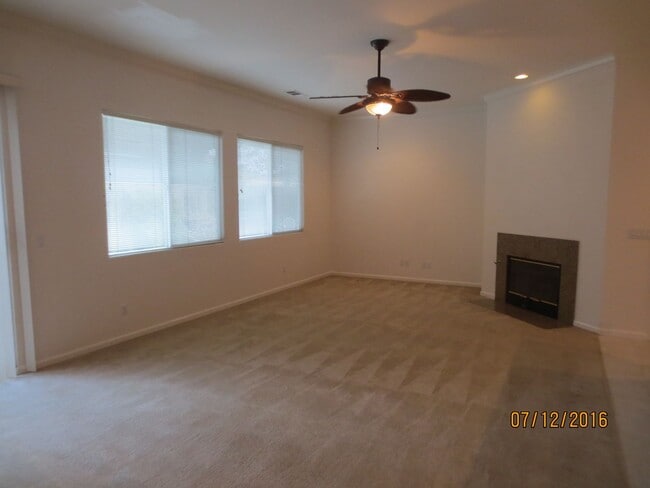 Photo - 2407 Elliot St