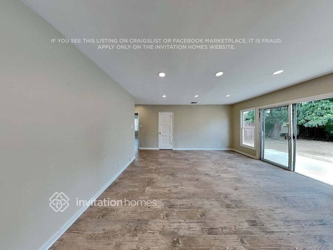 Photo - 18147 Archwood St