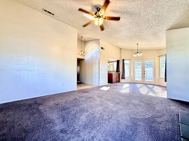 Photo - 45045 Denmore Ave