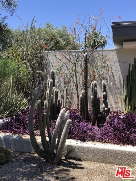 Photo - 40471 Sand Dune Rd