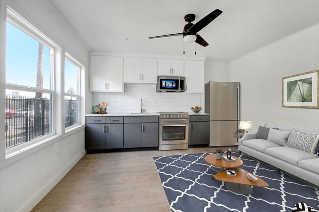 Photo - 163 S Burlington Ave Unit #1