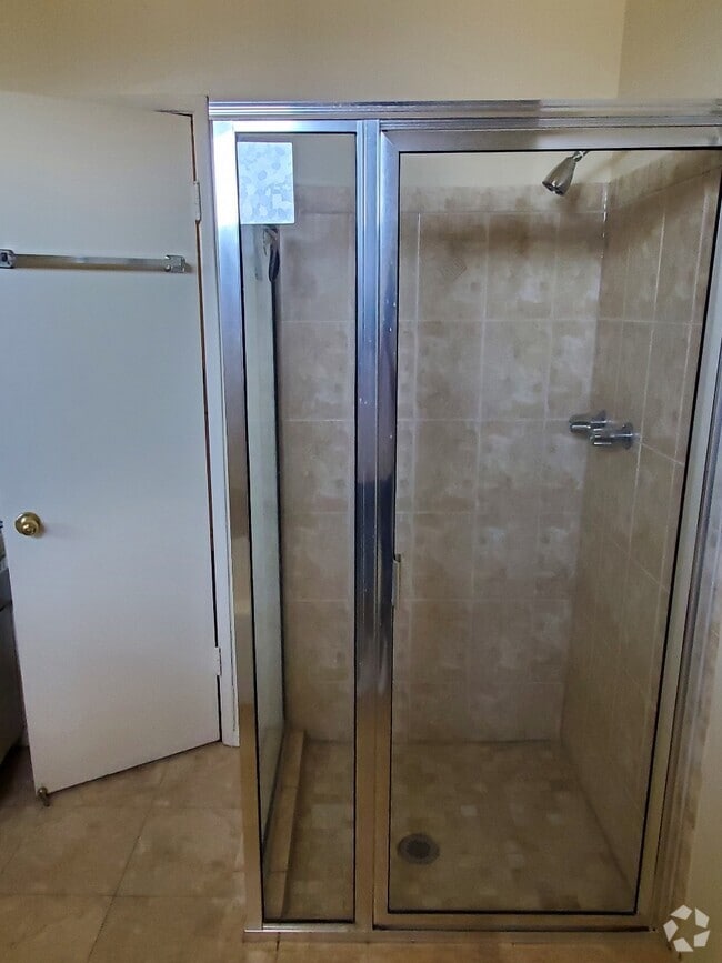 Building Photo - 7000 S La Cienega Blvd Unit 28 Rental