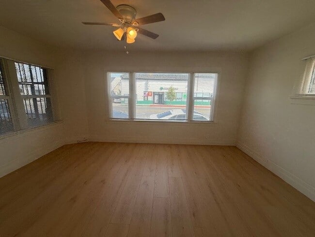 Photo - 1730 E. 7th St. #1