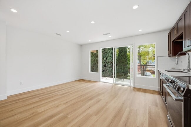 Photo - 5768 Campanile Dr