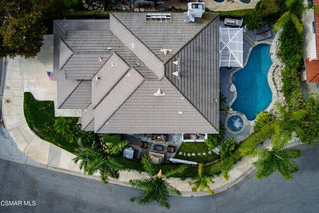 Photo - 5235 Evanwood Ave