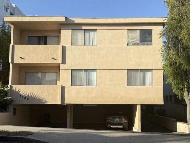 Building Photo - 1330 Centinela Ave