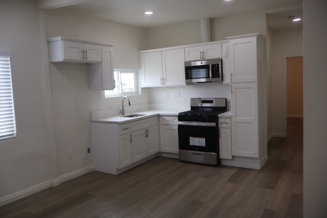 Building Photo - 104 S Pacific Ave Rental