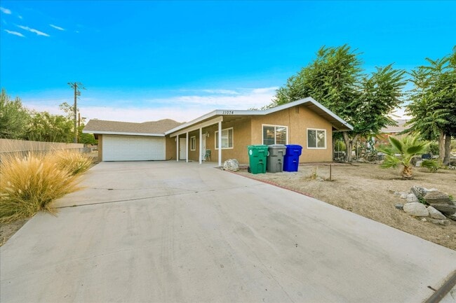 Photo - 11074 Knobb Ave
