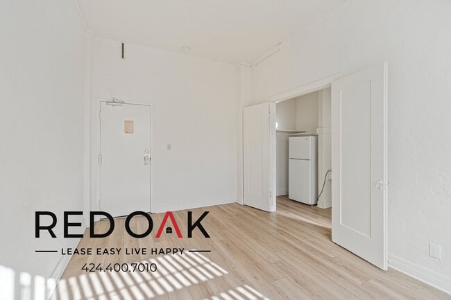 Building Photo - 3918 Beverly Blvd Unit 612 Rental