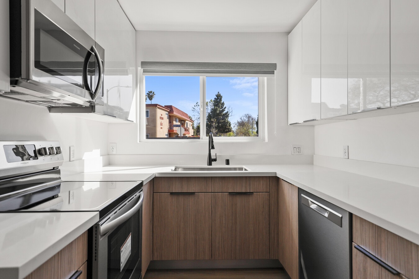 8777 Cadillac Ave. - 8777 Cadillac Ave. Unit 2