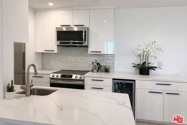 Photo - 8535 W Knl Dr Unit 212