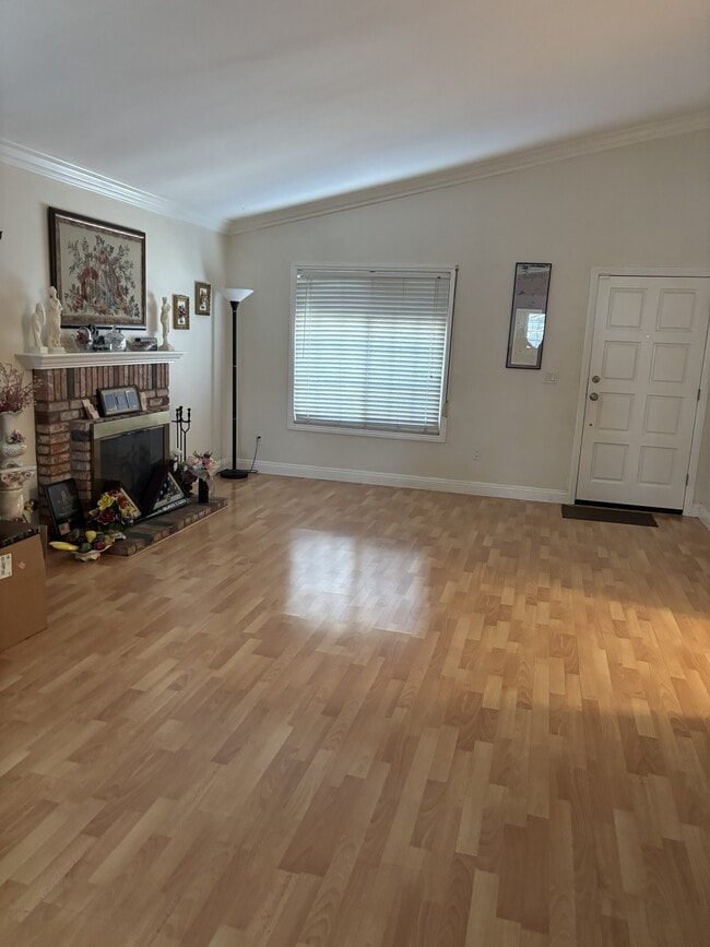 Photo - 411 S Siena St