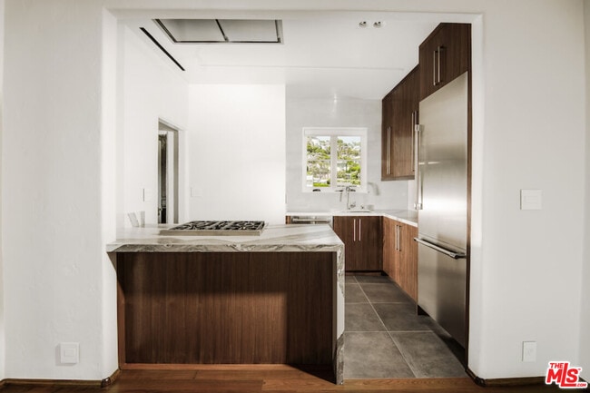 Photo - 1302 N Sweetzer Ave Unit 401