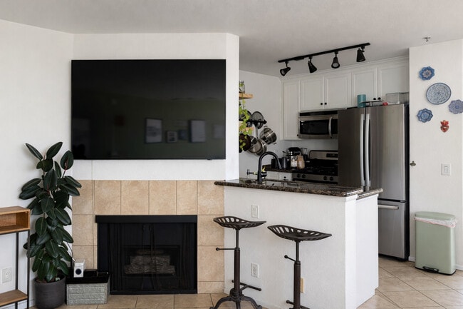 Photo - 7320 Hawthorn Ave Unit 321