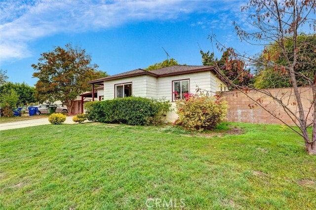 Photo - 5863 Alonzo Ave