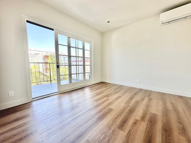 Photo - 1541 Ocean Ave Unit 306