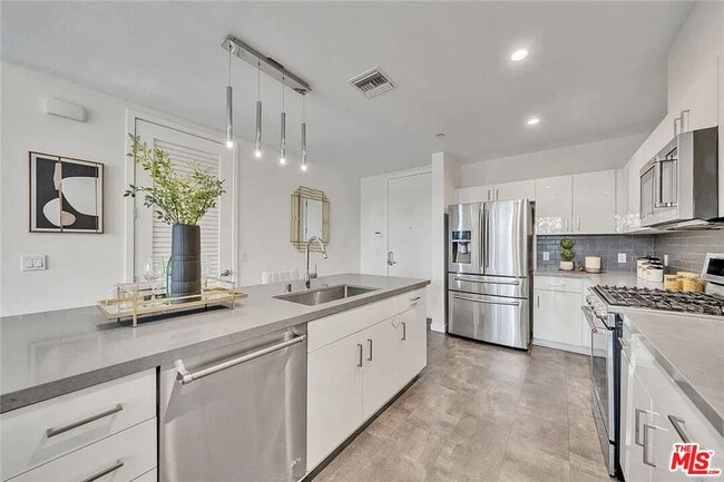 Photo - 4140 Glencoe Ave Unit 412