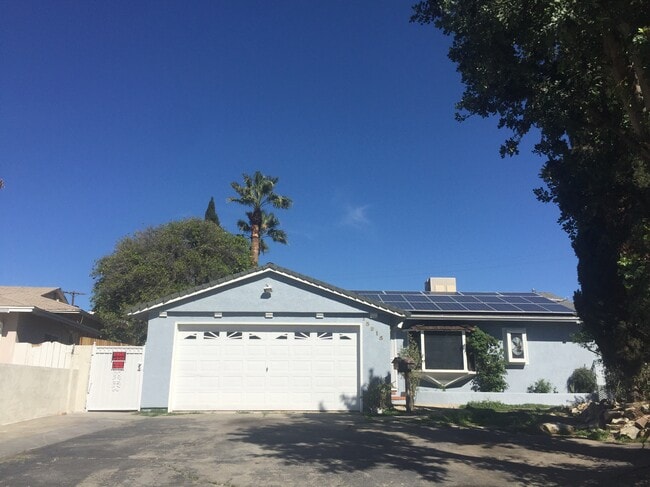 1 +1 Bedroom House - 13215 Ottoman St