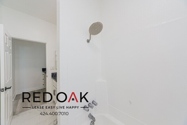 Photo - 6075 Franklin Ave Unit 244