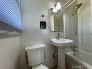 Photo - 889 Wright Ave