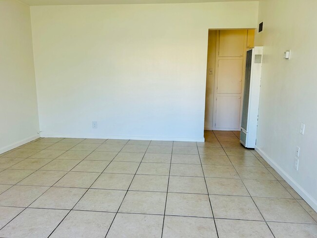 Photo - 7912Star Unit 7912