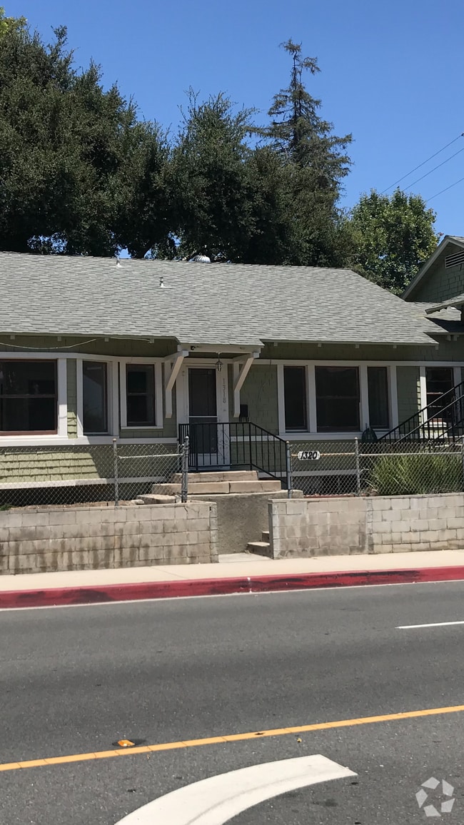 Building Photo - 1318 Monterey Rd Rental