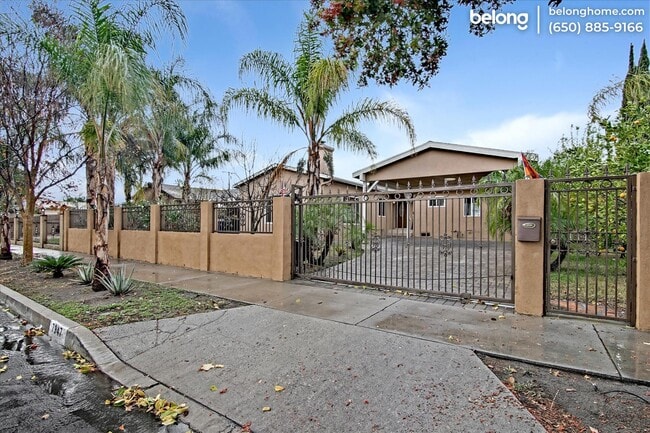 Photo - 7947 Atoll Ave