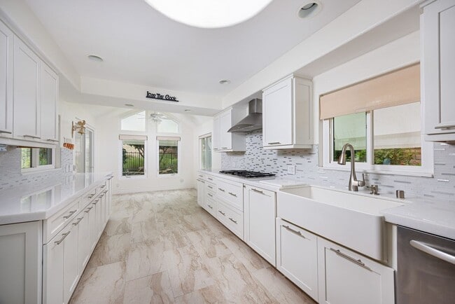 Photo - 26602 Via Noveno