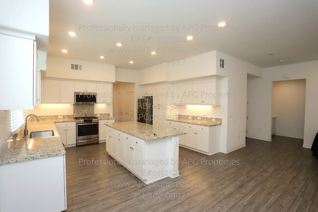 Photo - 1851 Union St