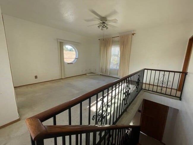 Loft bedroom - 3352 Larga Ave
