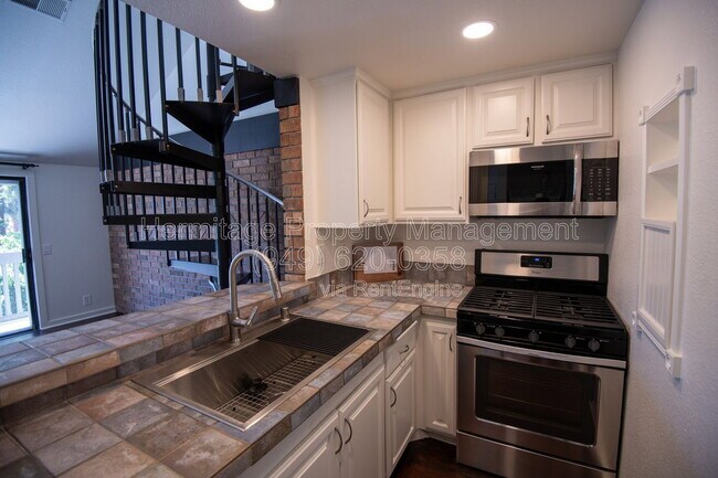 Photo - 381 Orange Blossom