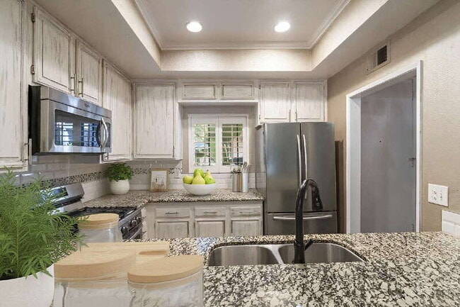 Photo - 3480 Barham Blvd Unit 203