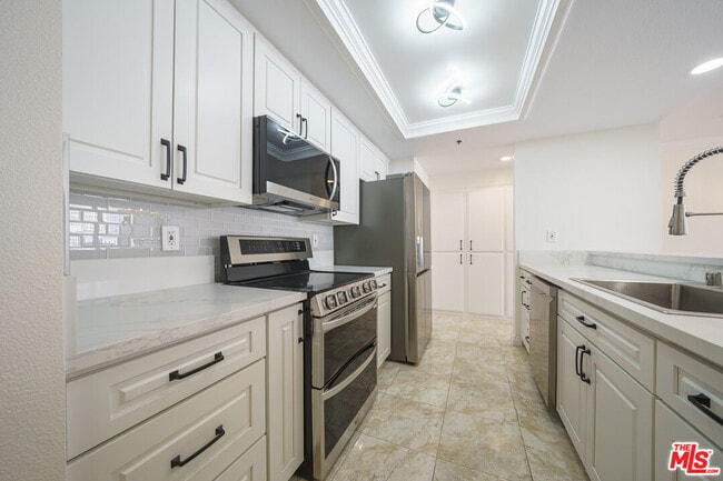 Photo - 600 W 9th St Unit 1502