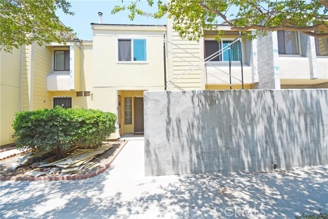 Photo - 1391 S Walnut St Townhome
