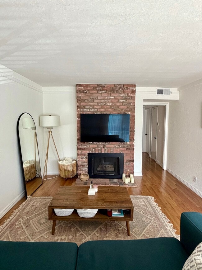 Photo - 14007 Milbank St Unit 2