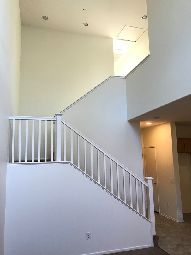 Photo - Beautiful 2 Bedrooms,  2.5 Bath Townhome with 2 Car Attached Garage in Ontario