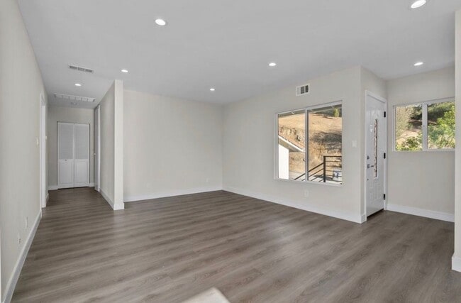 Photo - 1881 Verdugo Loma Dr