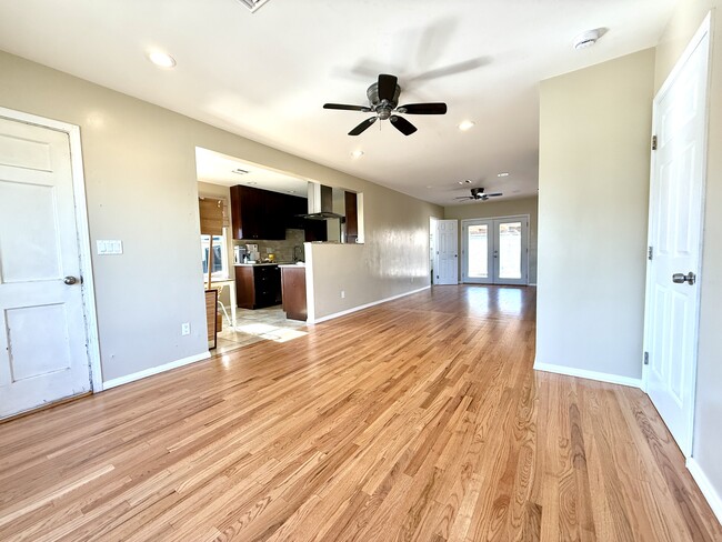 Photo - 1720 Midvale Dr