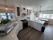 Photo - 15471 Victoria