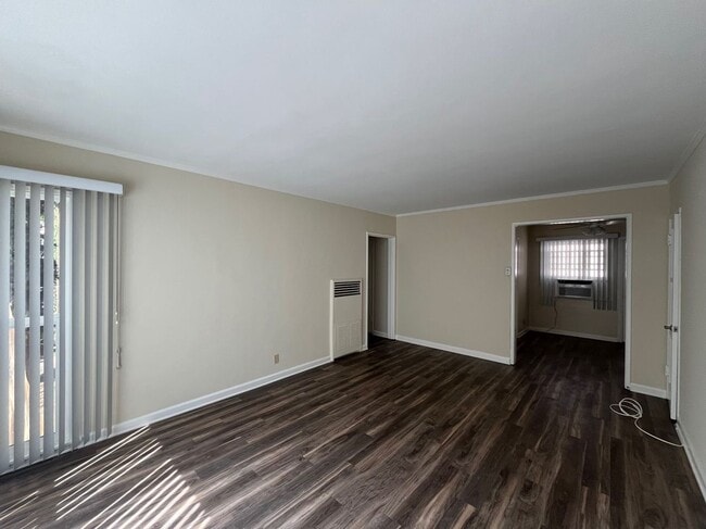 Photo - 132 N Maple St