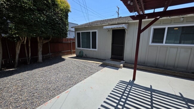 Photo - 2039 Thomas Ave House