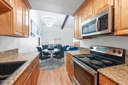 Photo - 5460 White Oak Ave