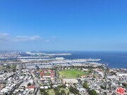 Photo - 776 1/2 W 25th St