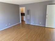 Photo - 641 Warne St Apartments Unit B