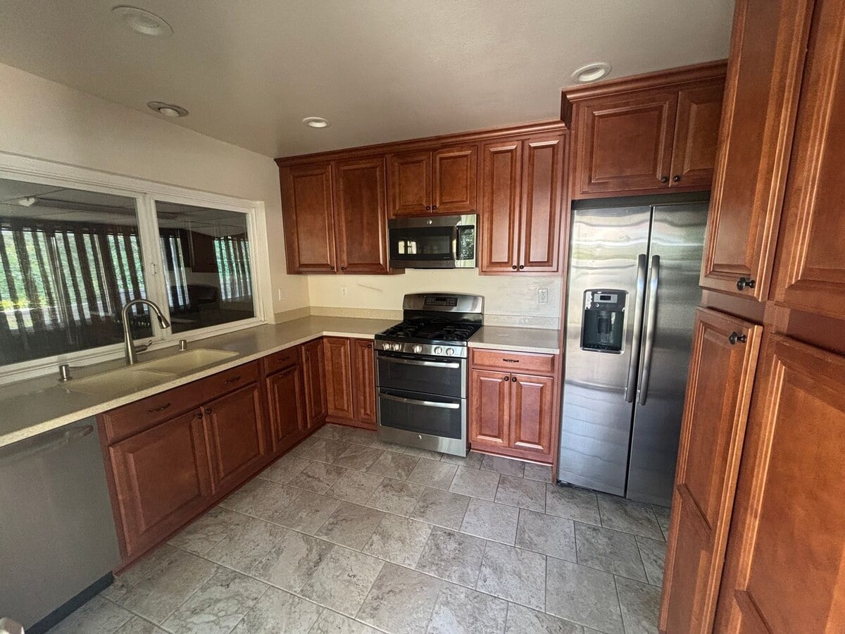 Photo - Charming 2-Bedroom Single-Story Home in Fr...