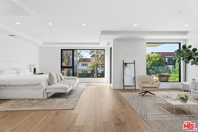 Photo - 725 Croft Ave Unit 308