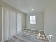 Photo - 1126 W Ovington St House