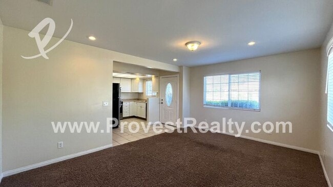 Photo - 16319 Spruce St