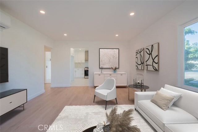 Photo - 14418 Martha St